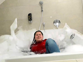 Diving dressed in the bathtub the naughty finished naked and fucked 2